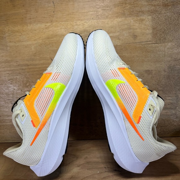 NEW Nike Air Zoom Pegasus 40 Womens Sz 10.5 Running Shoes Coconut Milk Lime - Picture 6 of 11